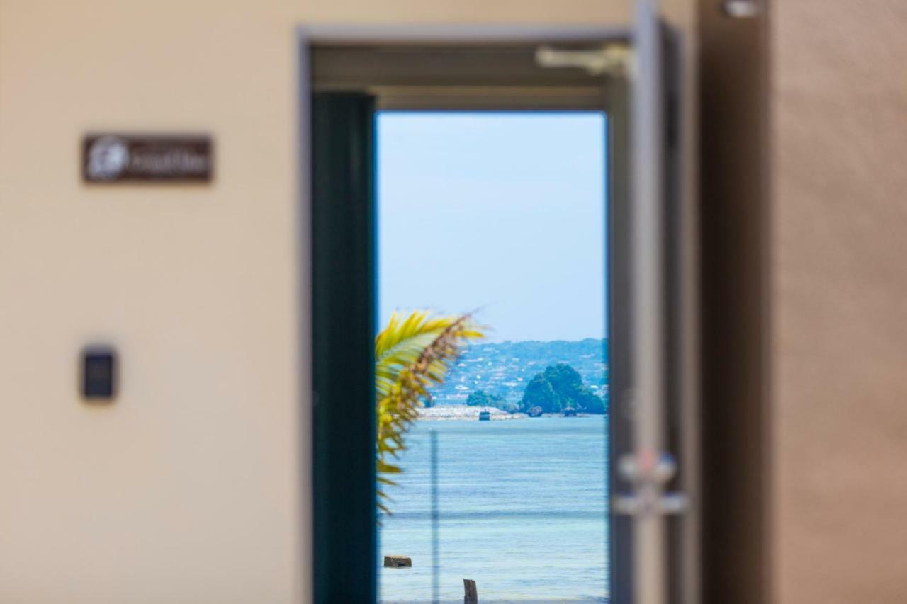 Beach Side Resort Grand Blue Okinawa นาโงะ ภายนอก รูปภาพ