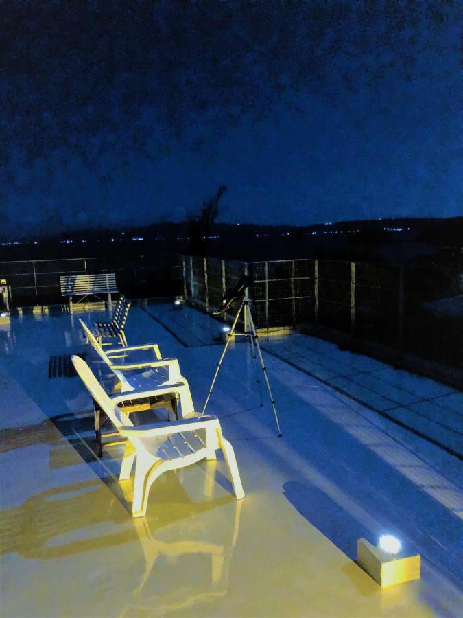 Beach Side Resort Grand Blue Okinawa นาโงะ ภายนอก รูปภาพ